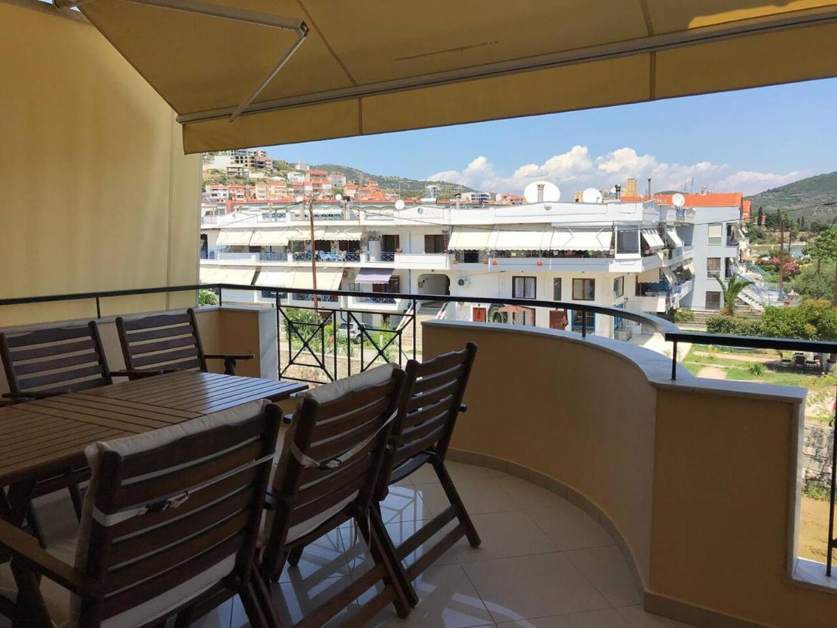 Peramos Luxury Apartment Néa Péramos Екстериор снимка